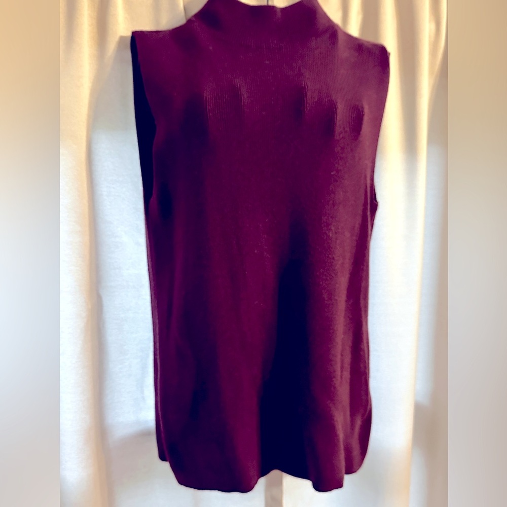 Gap Mock Neck Sleeveless Sweater